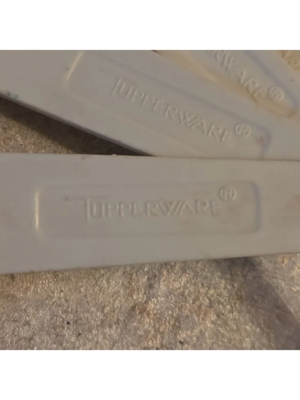 Vintage Cream Tupperware Measuring Spoons with Ring Set of 6 AS IS
